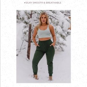 Balance athletica swift joggers midnight